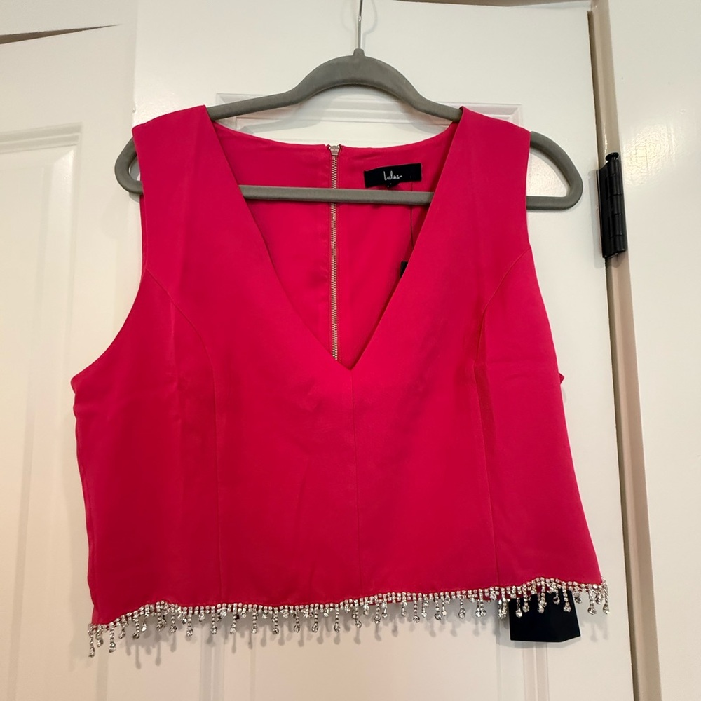 Lulu's Hot Pink V‑Neck Beaded Crop Top